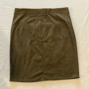 Max‎ Studio Faux Suede Olive Greene skirt excellent used condition small